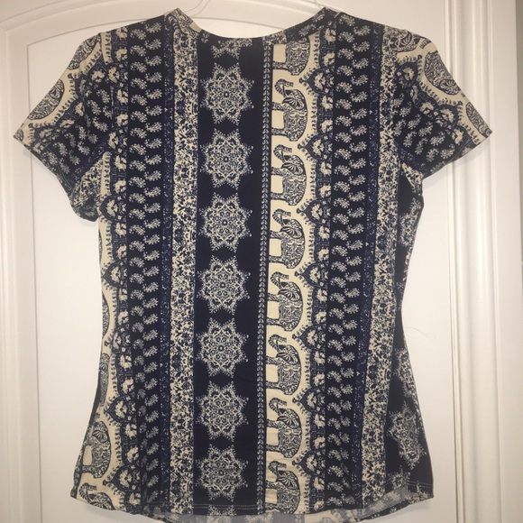 Top - Picture 2 of 2